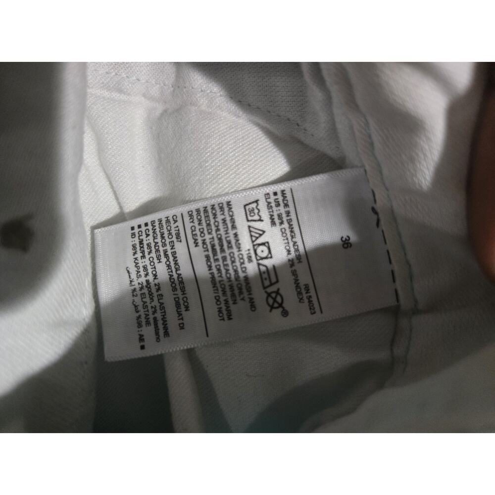 Old Navy Slim Built In Flex Mens Shorts, Light Blue, Size 36 - Picture 9 of 9